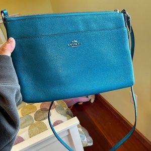 In perfect condition and never used. Just not my style!